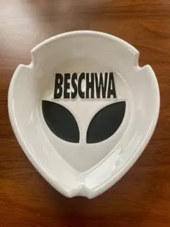 BESCHWA ビシュワ　灰皿　宇宙人　90年代　ストリート