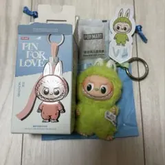 ラブブ イニシャル「V」ぬいぐるみ アルファベット Labubu【正規】