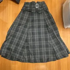 チェックスカート