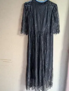 黒 レース パーティードレス フレアスリーブ