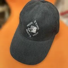 BLACK & WHITE ヘリンボーンキャップ　紺に近い黒