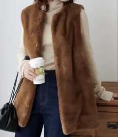 Discoat ブラウンファーベスト　美品