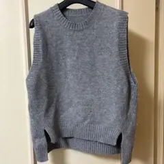 グレー ニットベスト サイドスリット