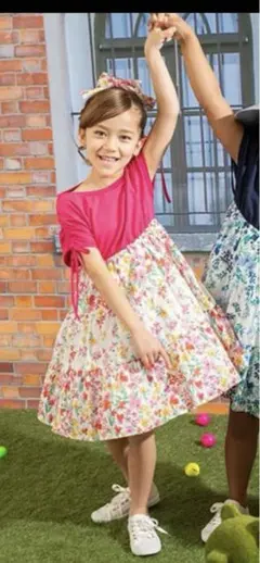 新品タグ付 ケイトスペード ワンピース 110cm kate spade new york kids（ケイトスペードニューヨーク）の「ボウ