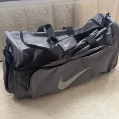 NIKE ボストンバッグ ダッフルバッグ グレーのサムネイル