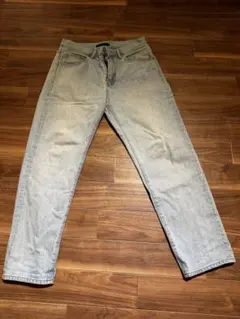 ユニクロ レギュラーフィットテーパードジーンズ ライトブルー 30インチ