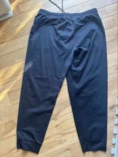 ブラック ジョガーパンツ ユニクロ