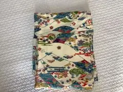 アイボリー 波模様 小紋 紅型？着物