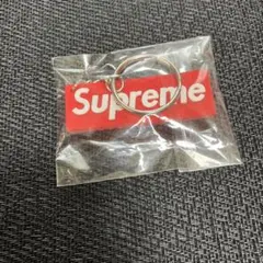 supreme キーホルダー 赤