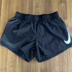 Nike ブラック レディースショートパンツM美品
