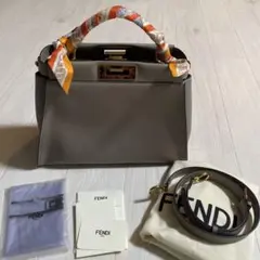 FENDI ピーカブー ミディアム グレージュ - メルカリ