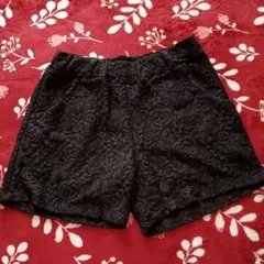 ブラック花柄レースショートパンツ