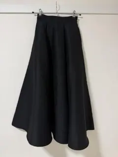 【美品】CLANE VOLUME FLARE SKIRTのサムネイル