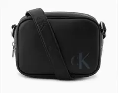 Calvin KleinJeans カルバンクライン　ブラックショルダーバッグ