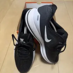 B系　NIKE AIR ZOOM VOMERO 13 ランニングスニーカー
