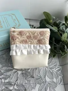 ポーチ　インド刺繍リボン　ハンドメイド