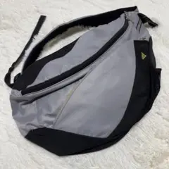 adidas アディダスワンショルダー　スリングバッグ