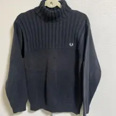 フレッドペリー　タートルネックニット