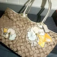 希少 美品 COACH コーチ オシャレ 花