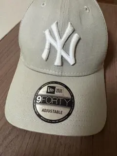 New Era 9FORTY ベージュキャップ