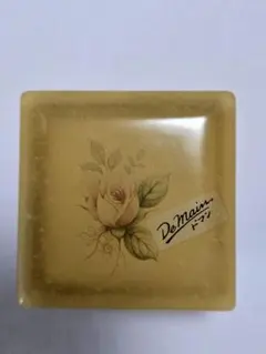 Item thumbnail for item a3db57dd-f2d3-46da-9b64-11e573d42f3a