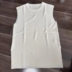 ※ GU フレンチスリーブセーター