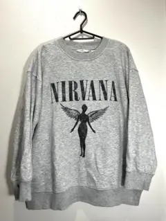 H&M 2023 ニルヴァーナ裏起毛スウェット　グレー　USのXSサイズ