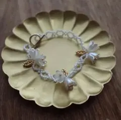 ブレスレット❤︎ すずらん / フラワーモチーフ ハンドメイド No.68