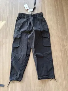 【新品未使用】ブラックパンツ　Lサイズ