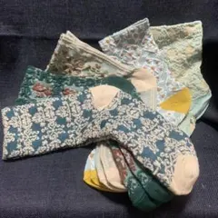 ⭐️レディース靴下⭐️レトロ調デザインくすみカラーソックスセット ５足組