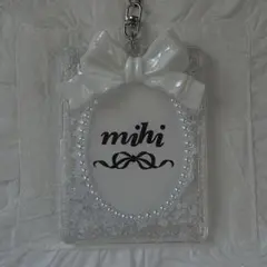 トレカキーホルダー 韓国 レジン デコ 硬質ケース トレカケース リボン 冬