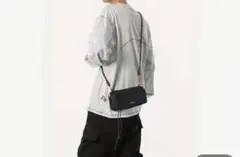 トポロジー　ボトルサコッシュ　黒