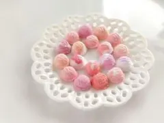 ミニチュアスイーツ アイス 薄ピンク ハンドメイド フェイクスイーツ チャーム