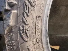 ニットー　マッドグラップラー33x12.50R20LT タイヤのサムネイル