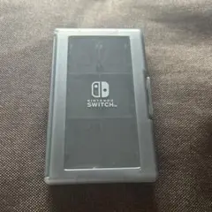 Nintendo Switch ゲームカセットケース 11枚収納 可