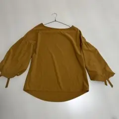 GU マスタード バルーンスリーブ シャツ