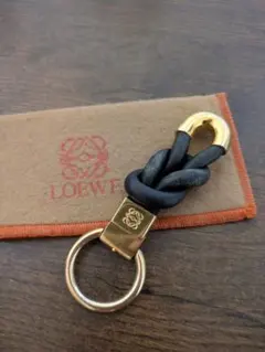 LOEWE 編み込みレザーキーホルダー　アナグラム　ロエベ　キーリング