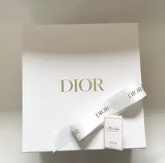 DIOR ホワイトギフトボックス(大)リボンL