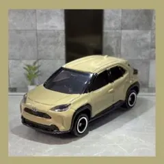 アルバルク東京 大倉颯太 サイン入り ヤリスクロス ミニカー ダイキャスト製 アルバルク東京 大倉颯太 サイン入り ヤリスクロス ミニカー