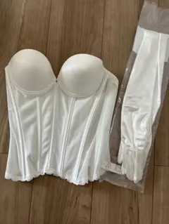 ブライダルインナー ホワイトサテンコルセットと手袋セット