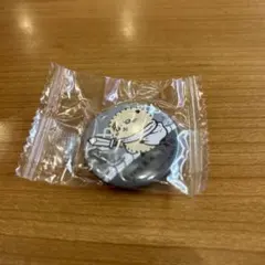 ちいかわ くら寿司 ラッコ 缶バッジ