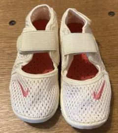 NIKE ナイキ　エアリフト　15センチ　ホワイト