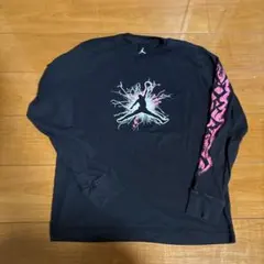 ナイキジョーダンプリント長袖Tシャツ左袖プリント　Mのサムネイル