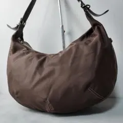 Item thumbnail for item 52cb0f05-fd2f-446b-942b-4b79606053f8