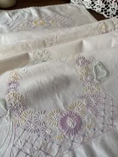 フランスアンティークஐ⋆*優しい花柄刺繍クロスஐ⋆*