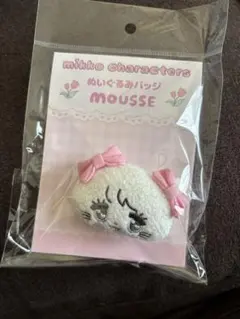 mikko illustrations ムース ぬいぐるみバッジ