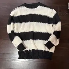 Dazy 黒と白のストライプ ニットセーター
