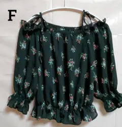 花柄オフショルダートップス 黒