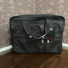 TUMI ブラック ビジネスバッグのサムネイル