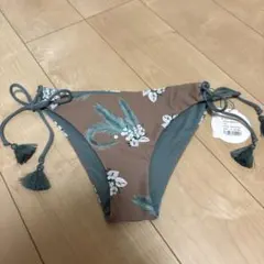 新品タグ付き。完売品✧︎*。ALEXIA STAM ケアベアコラボビキニボトム